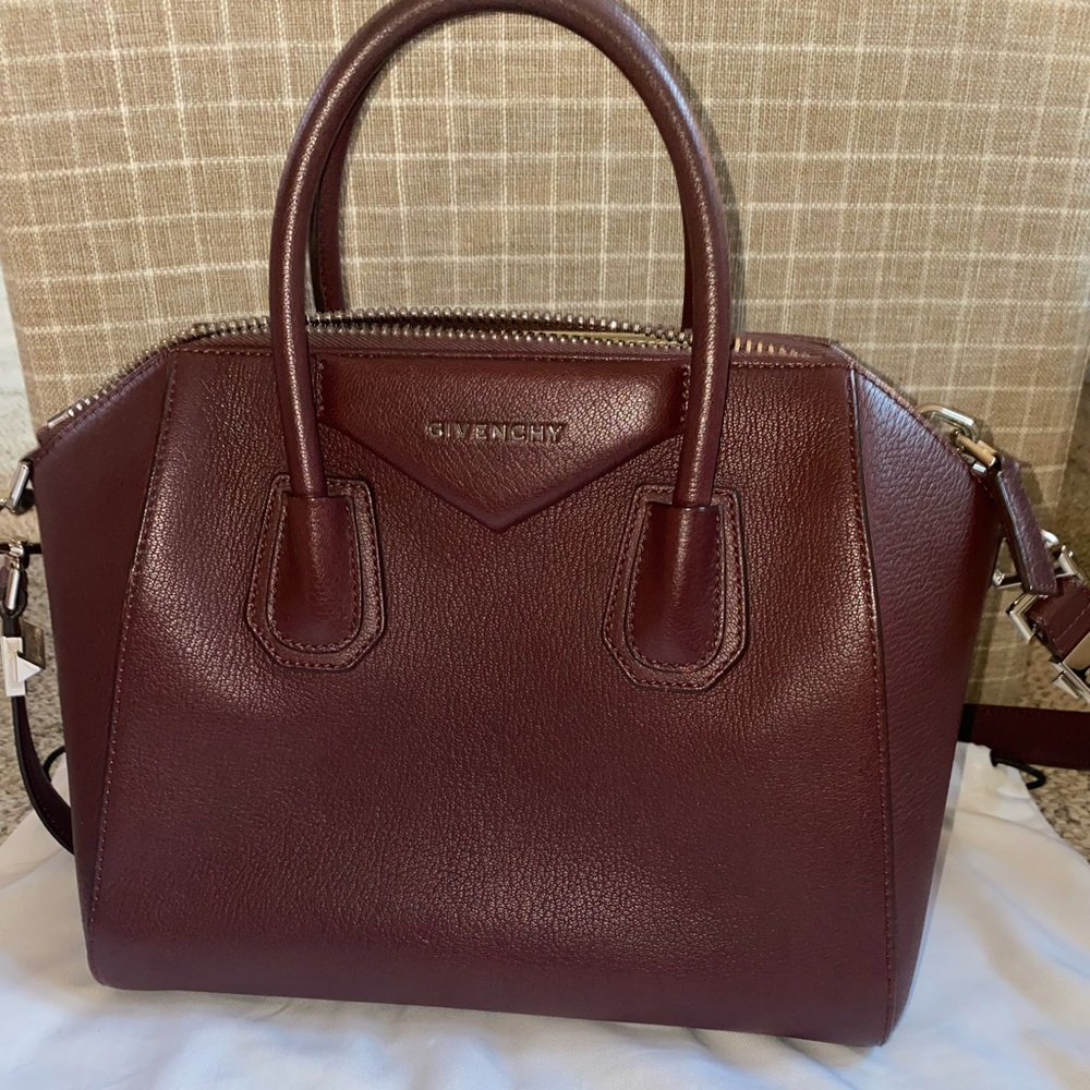 Givenchy Antigona Medium